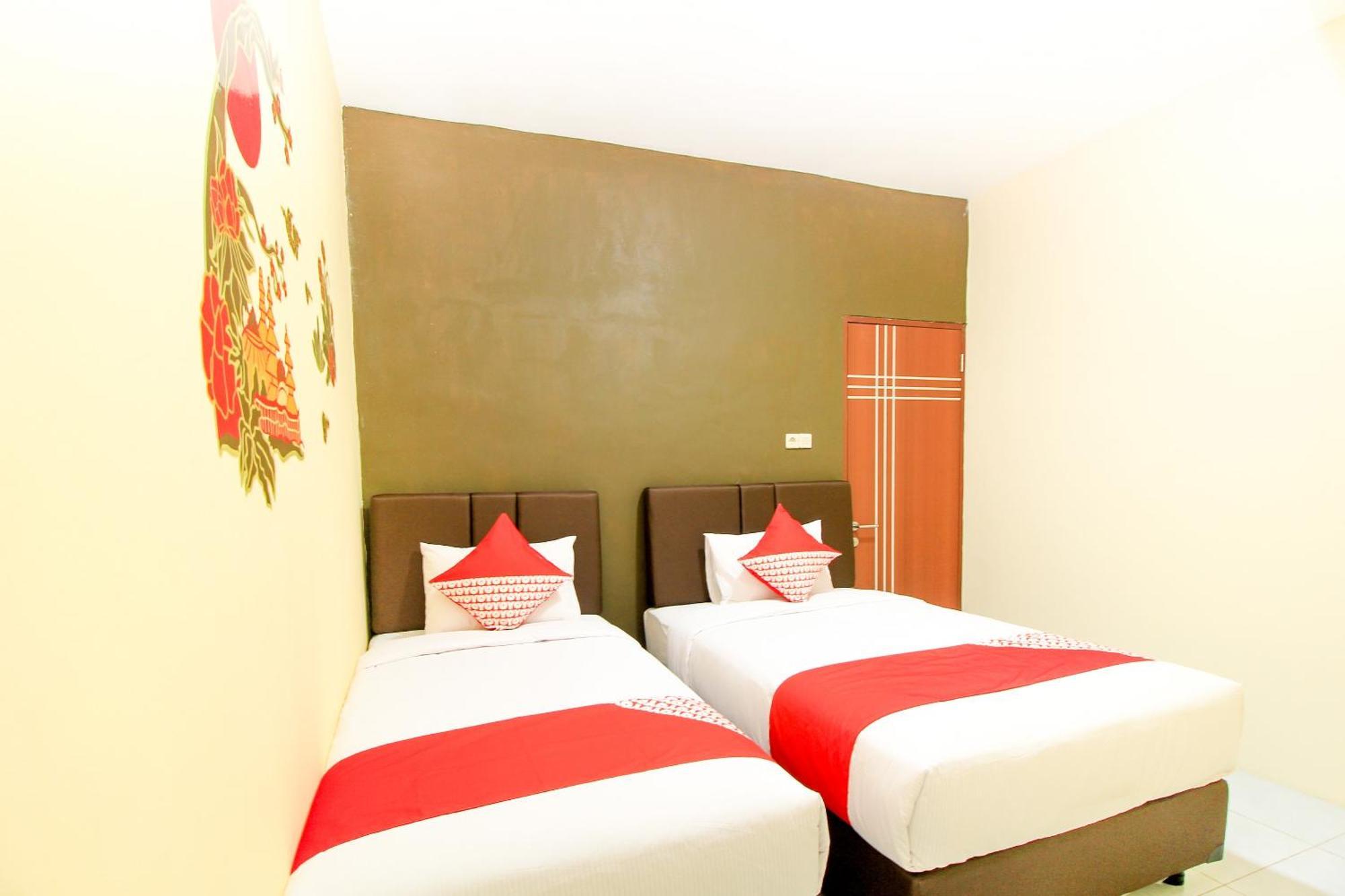Super Oyo Capital O 217 A1 Hotel Surabaya Eksteriør bilde