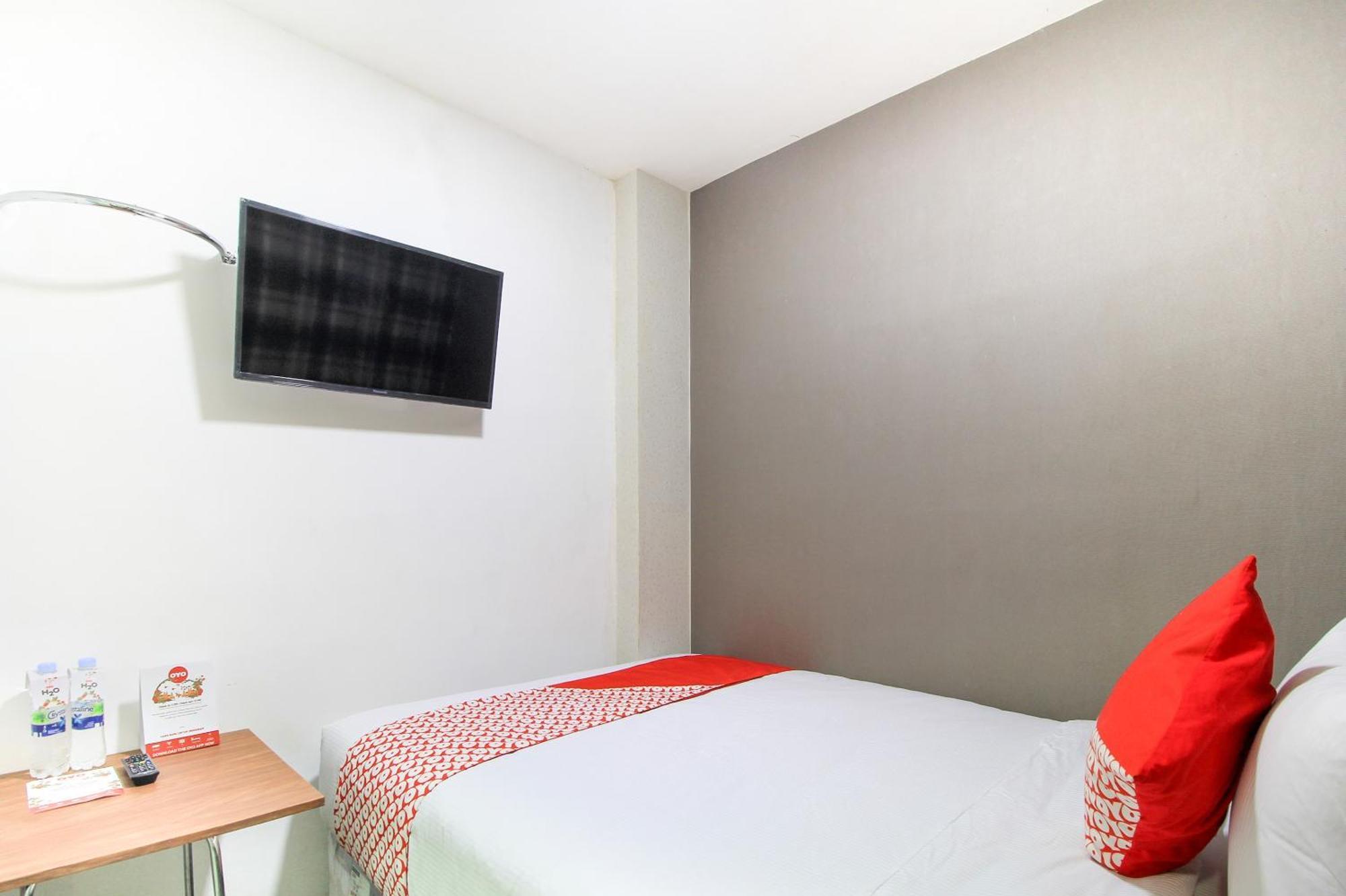 Super Oyo Capital O 217 A1 Hotel Surabaya Eksteriør bilde