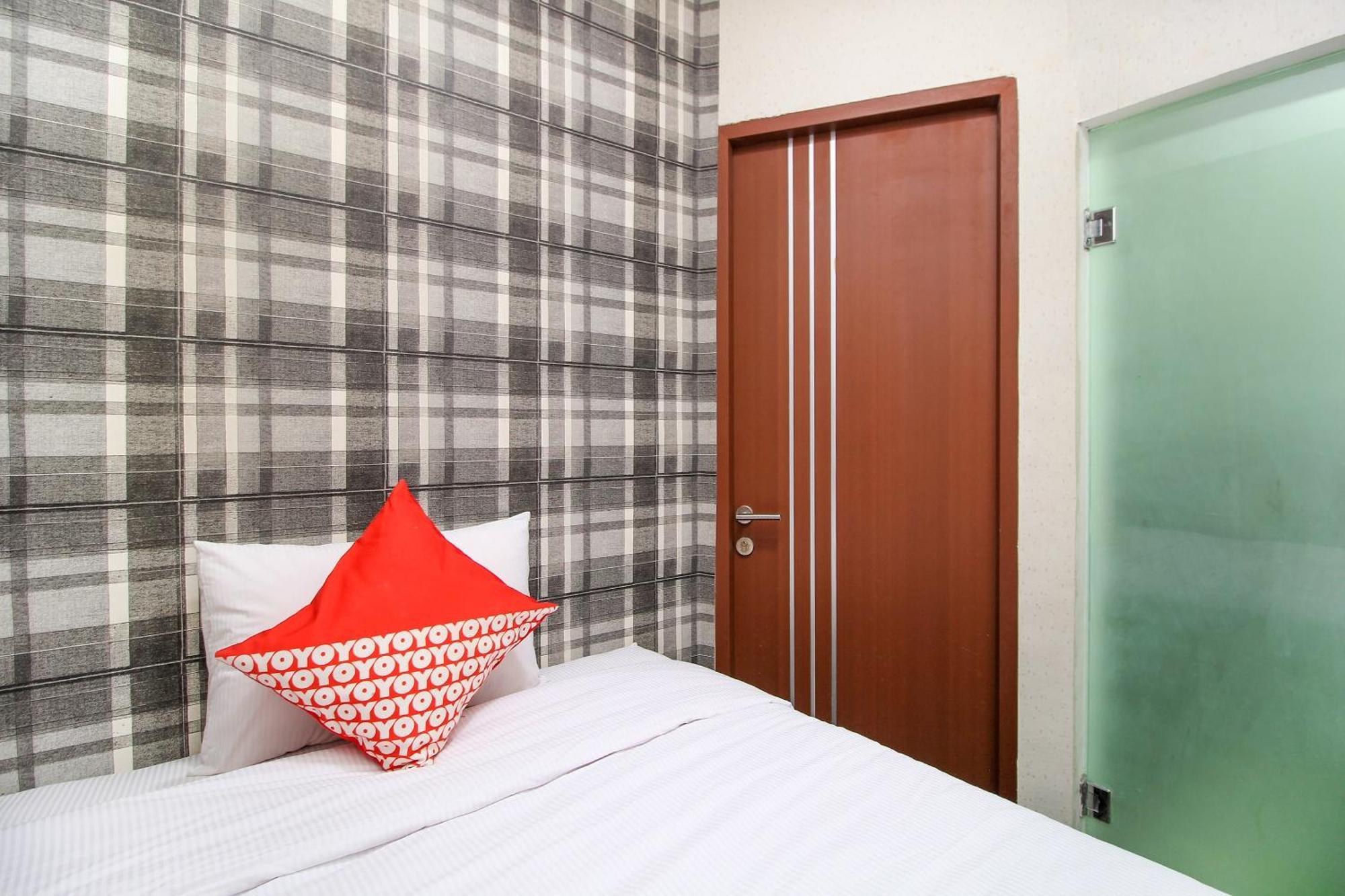 Super Oyo Capital O 217 A1 Hotel Surabaya Eksteriør bilde